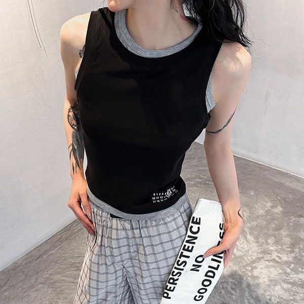 ★追跡付き発送で安心 エムエムシックス ロゴ入りタンクトップ Mak04560